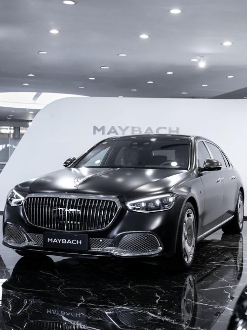 重庆304岚图汽车的售后服务让用户无忧出行，迈巴赫未来的豪华车趋势